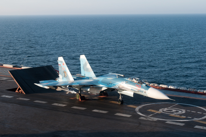 C:\Users\BGauvin\Pictures\Web pages\Soviet\Russian aircraft carrier Admiral Kuznetsov Admiral Flota Sovetskovo Soyuza Kuznetsov Sukhoi Su-33 Flanker-D MiG-29K Varyag Su-27K j-15 russian navy plan (6).jpg